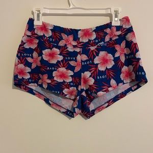 Floral No boundaries shorts- size medium